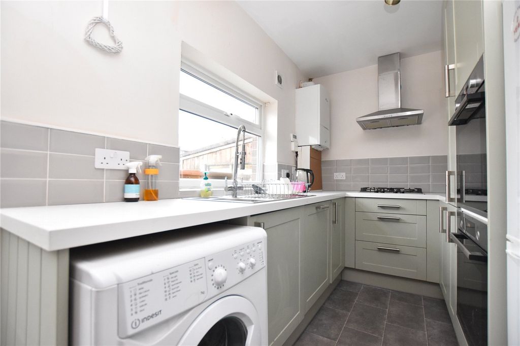 Property photo 2 of 14 Picture No. 07