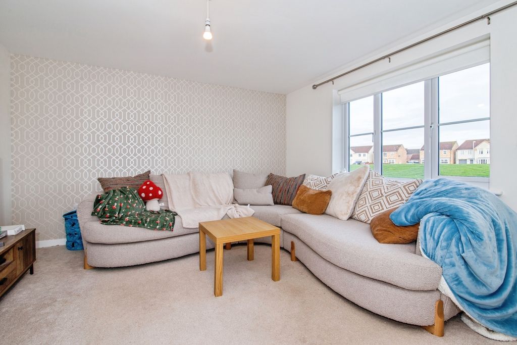 Property photo 2 of 14 Pbox-Img.Jpg