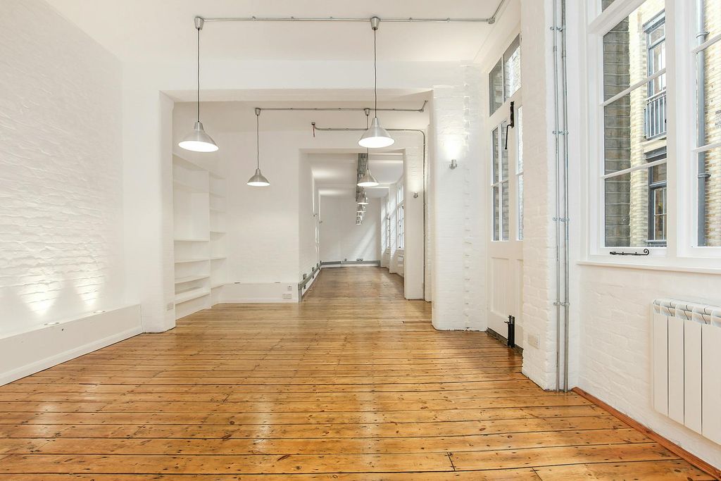 Property photo 2 of 9 Cabpbelchak, Hudson Yard, 58-59 Charlotte Road, Ec2A 3Qt-2.Jpg