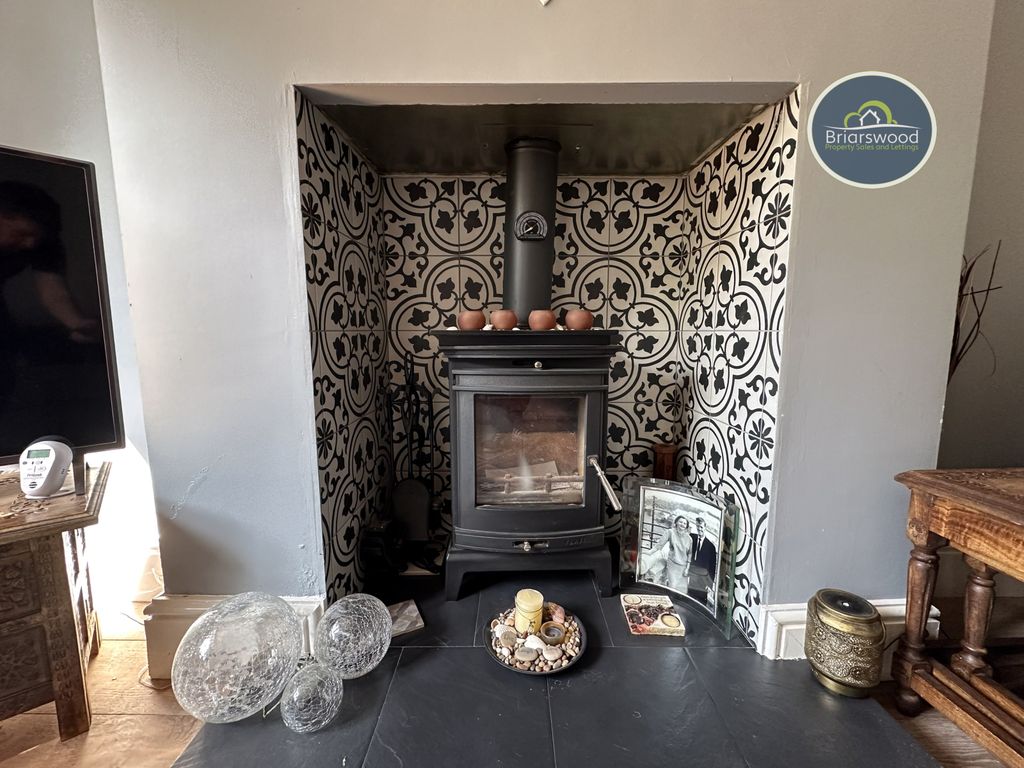 Property photo 3 of 12 Gallery