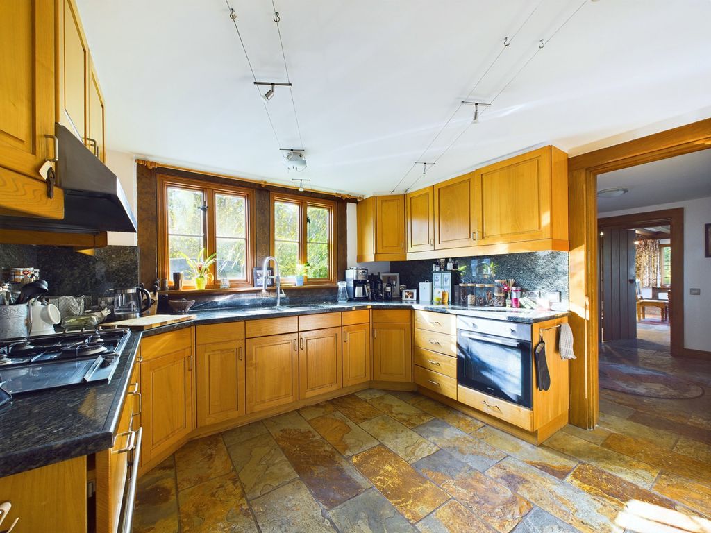 Property photo 2 of 19 3993-Hr-2