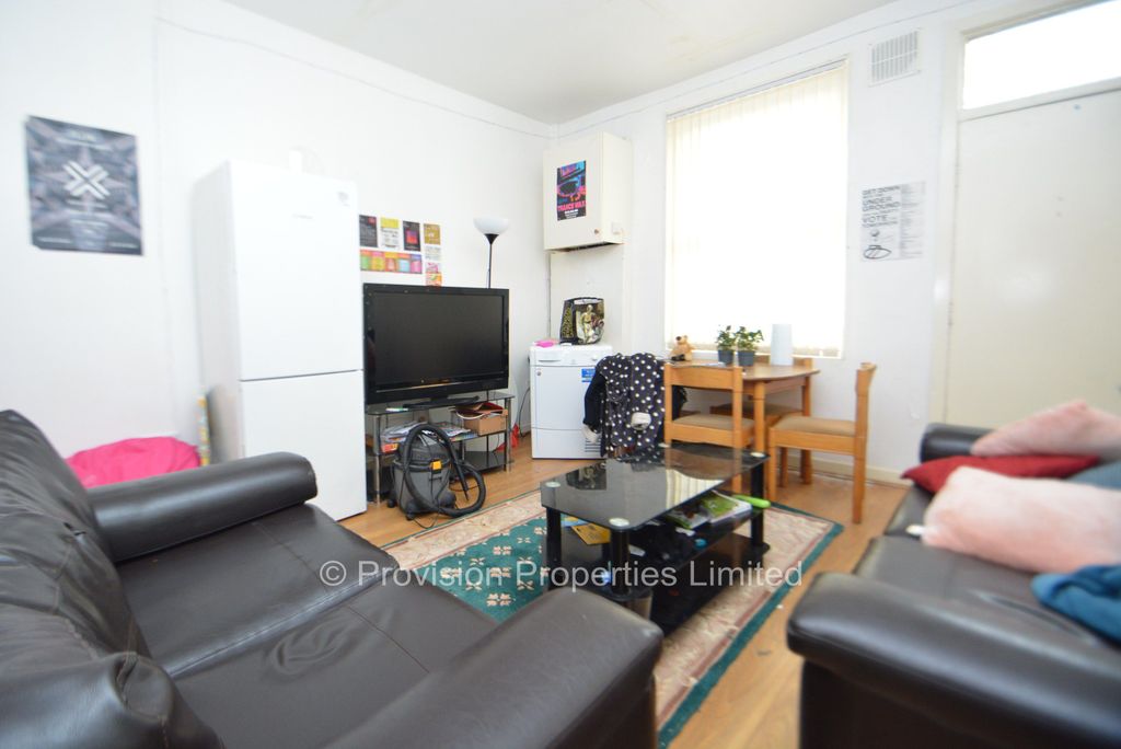 Property photo 1 of 7 Photo