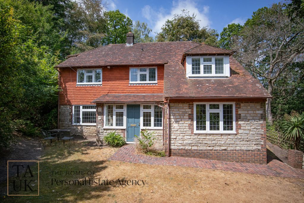 Property photo 3 of 26