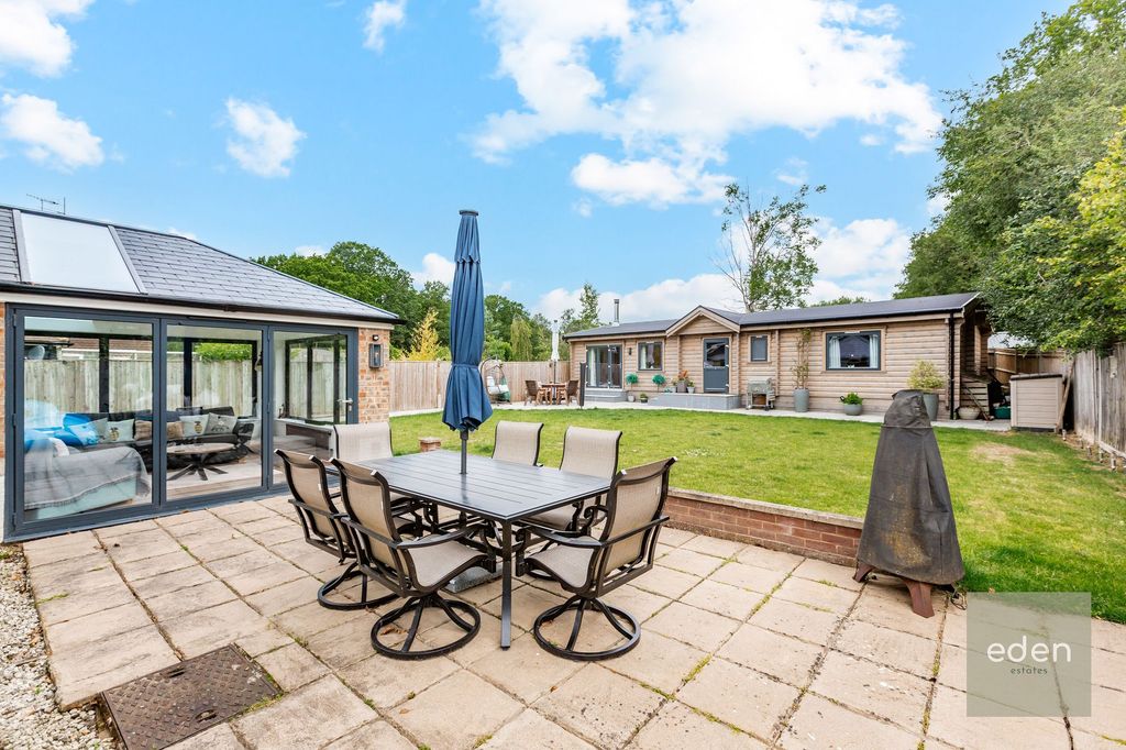 Property photo 1 of 34