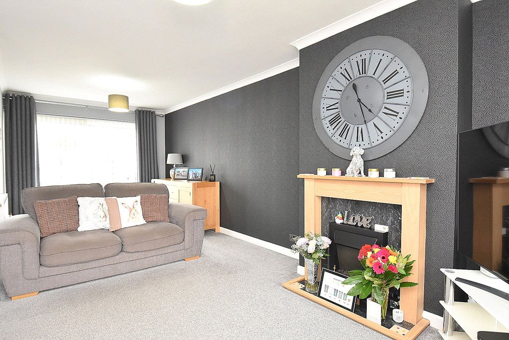 Property photo 2 of 13 Picture No. 03