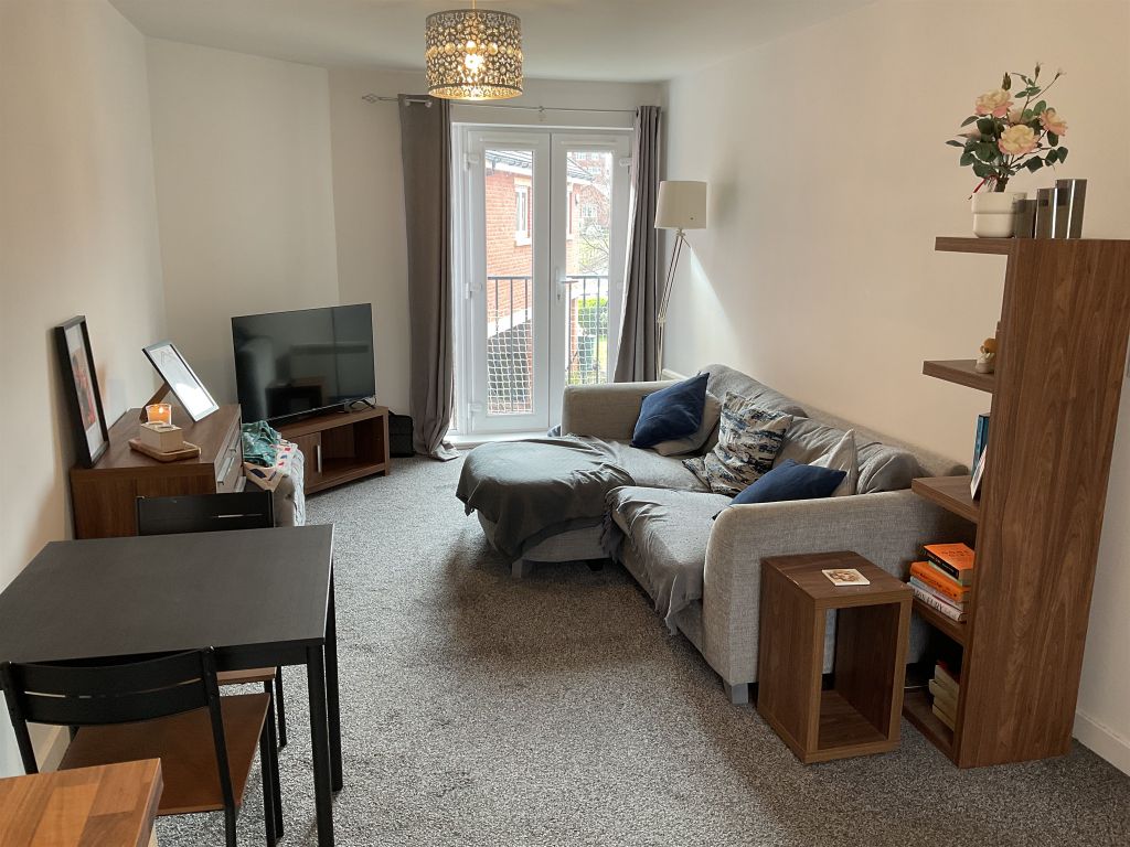 Property photo 3 of 12