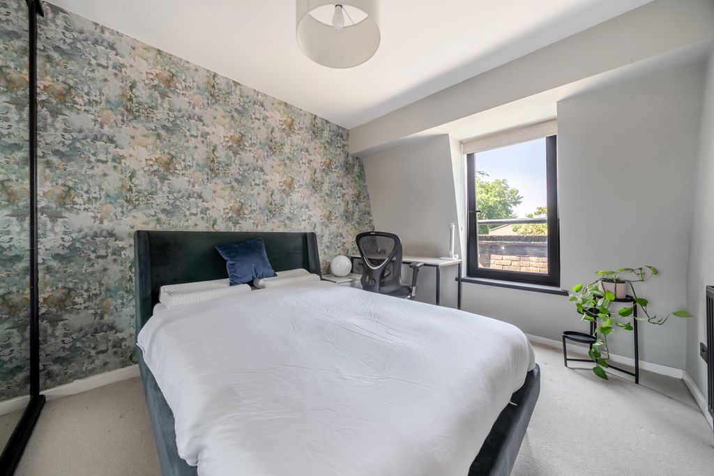 Property photo 3 of 17 1486400-1-6A47c65...