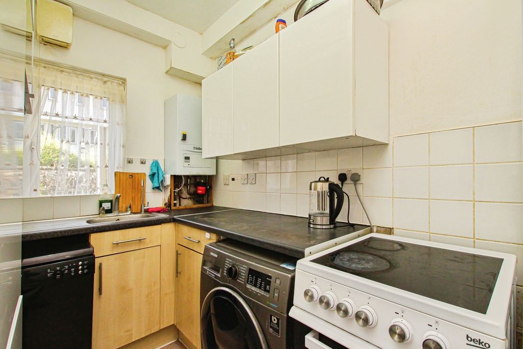 Property photo 3 of 20 Img_1978