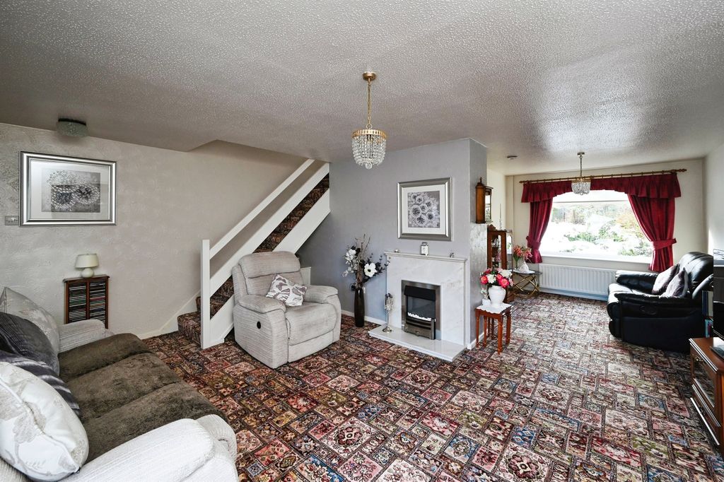 Property photo 3 of 29