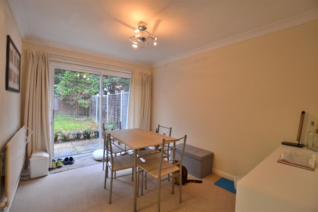 Property photo 3 of 7 Dining Room