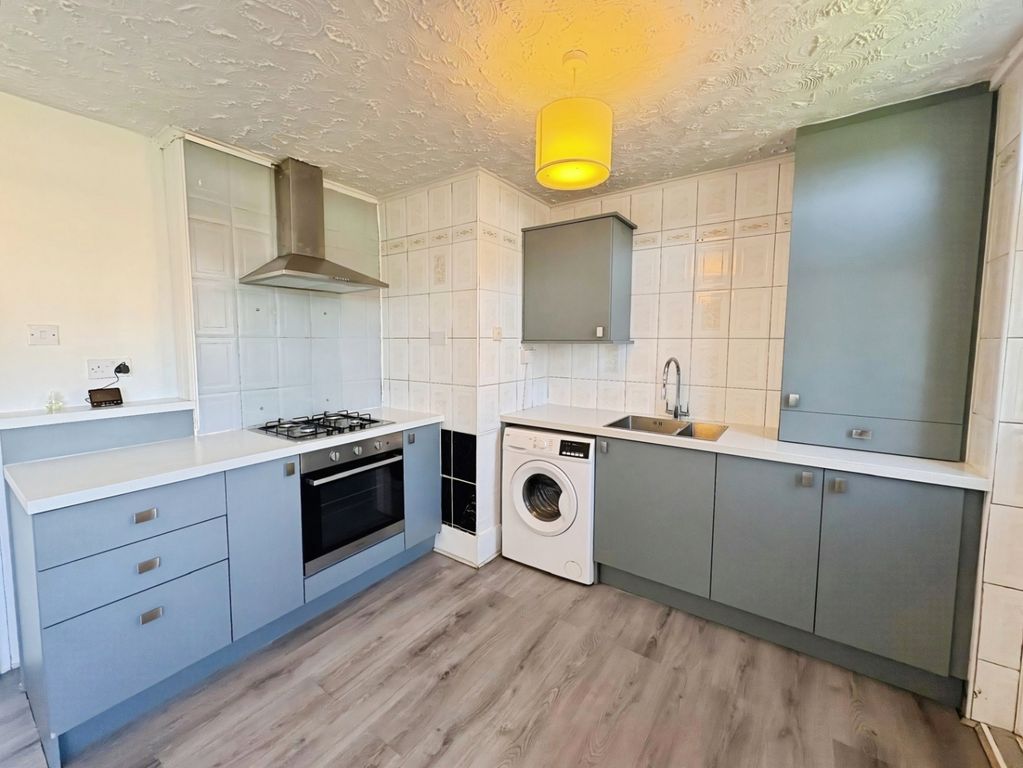 Property photo 2 of 10 Pbox-Img.Jpg