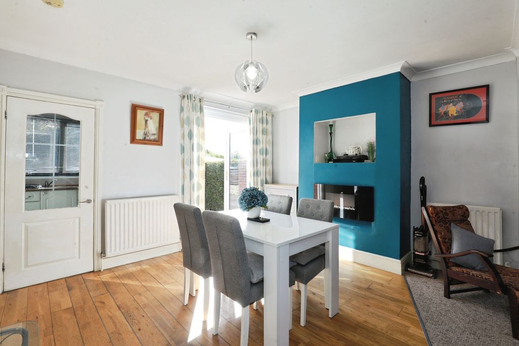 Property photo 3 of 15