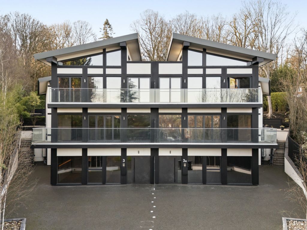 Property photo 1 of 27