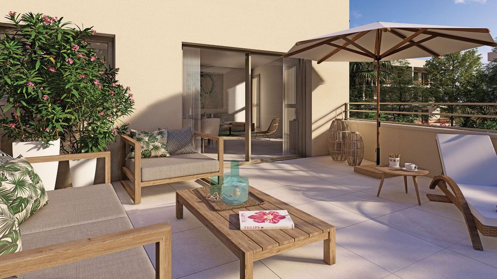 Property photo 1 of 8 Apartment Six Fours Les Plages 2 Rooms 42.12 m²