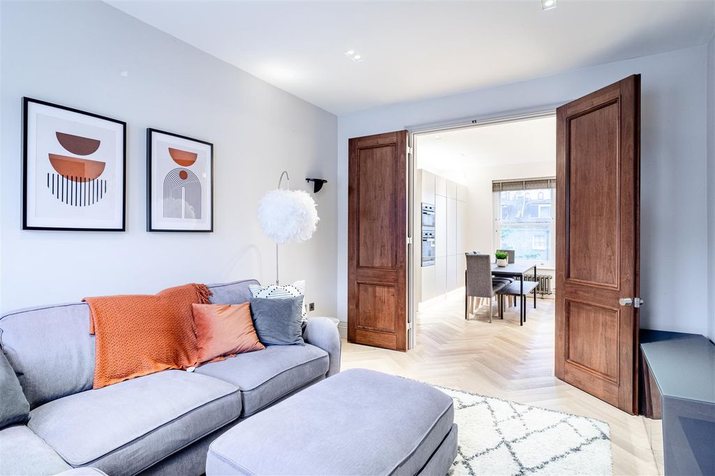 Property photo 3 of 15 Gunterstone Road-8.Jpg