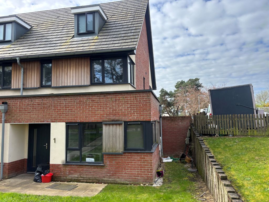 Property photo 2 of 3