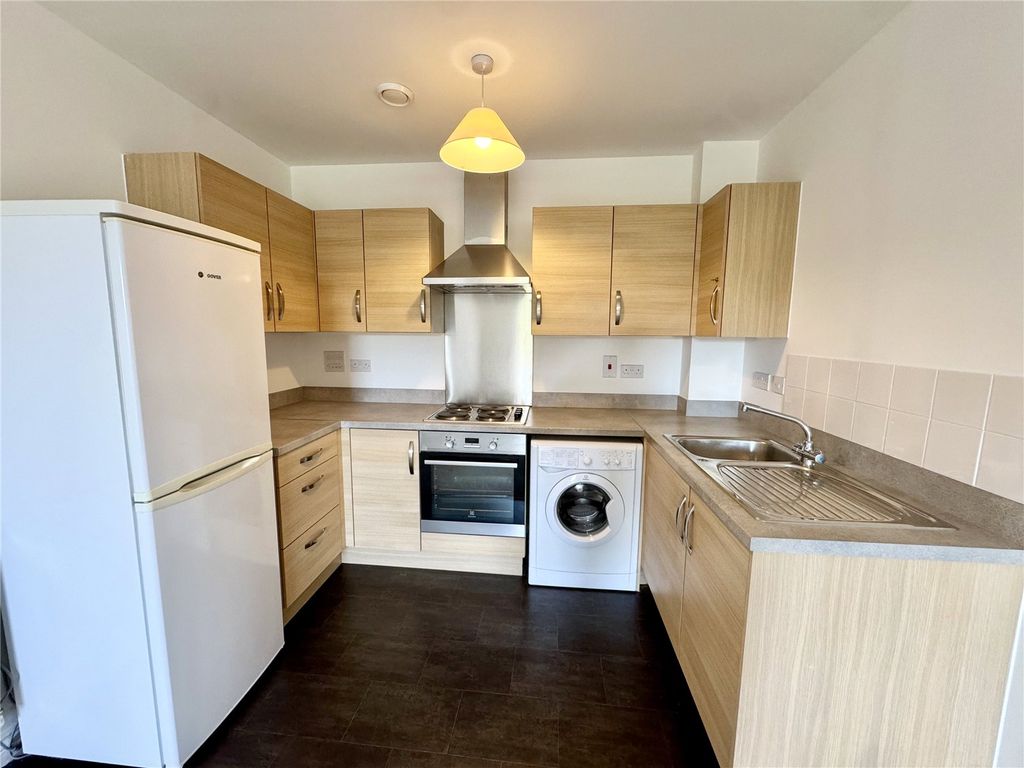 Property photo 3 of 11 Picture No. 02