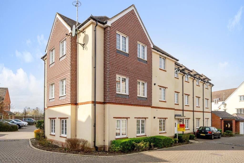 Property photo 1 of 18 External Front