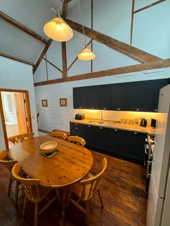 Additional image 4 of 2 bed flat to rentHen Fecws, Upper Ala Road, Pwllheli LL53