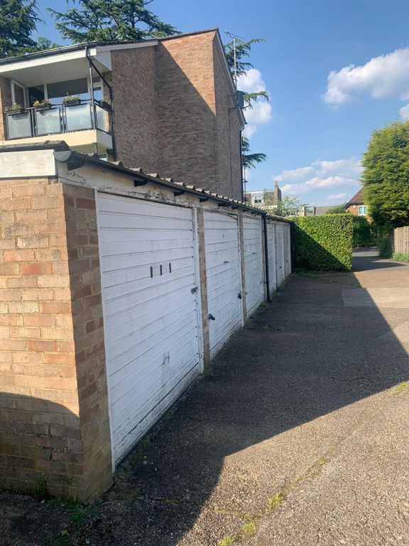 Property photo 2 of 3