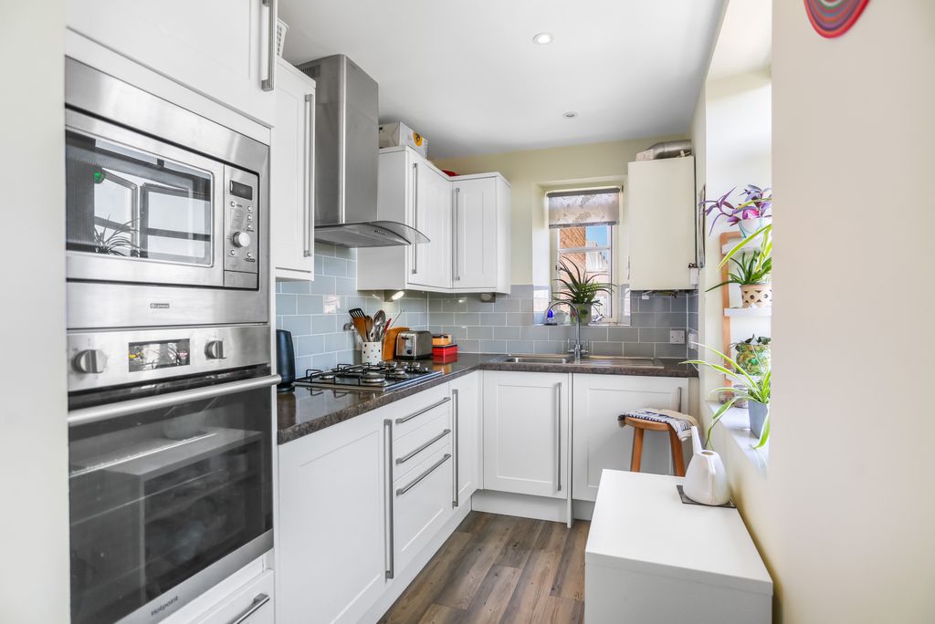 Property photo 3 of 12 296A61902