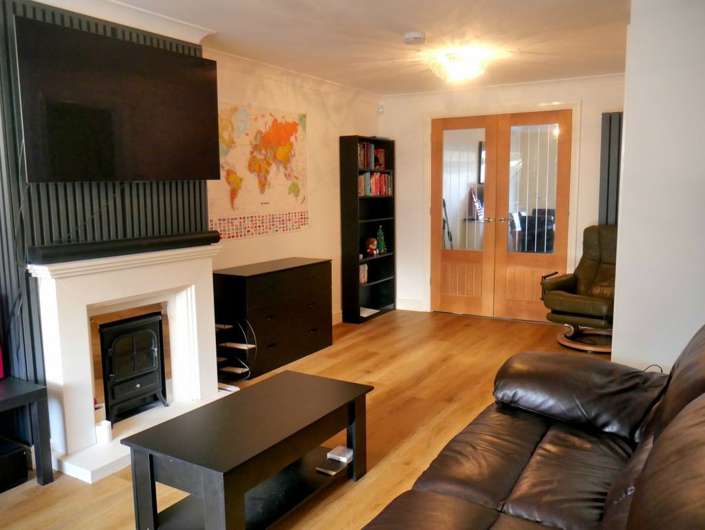 Property photo 2 of 26