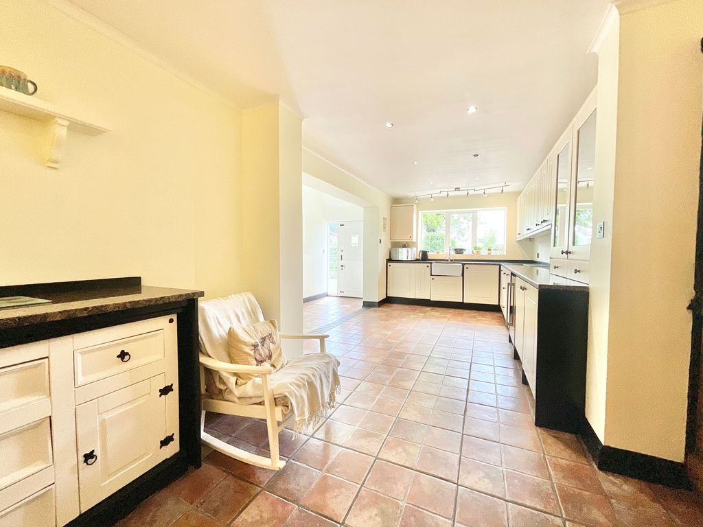 Property photo 2 of 50