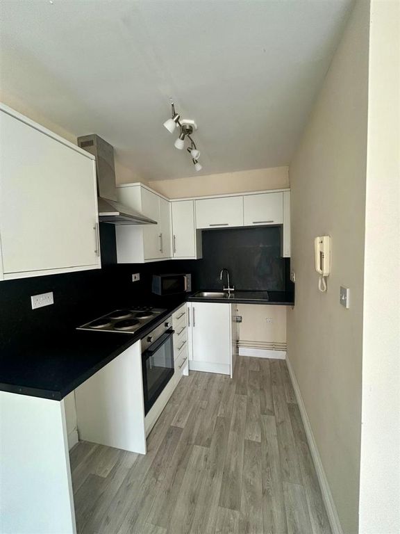 Property photo 3 of 6 7c20725d-Ae7B-44cc-98Da-E44A568De1c9.Jpeg