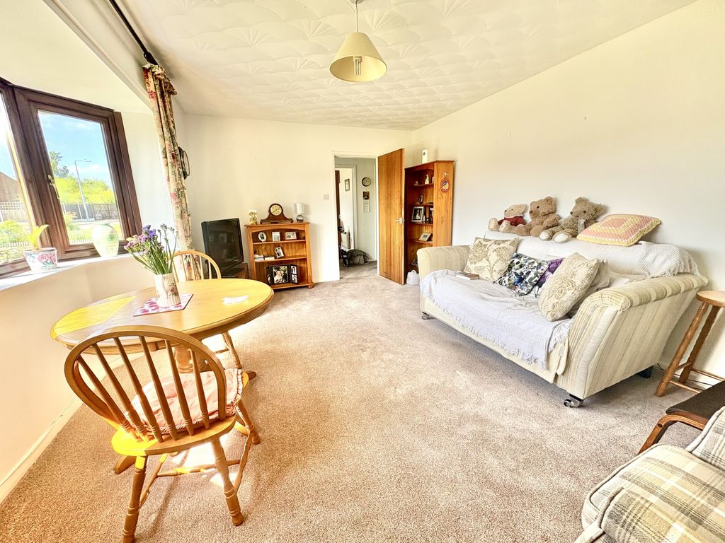 Property photo 2 of 11 Img_9820