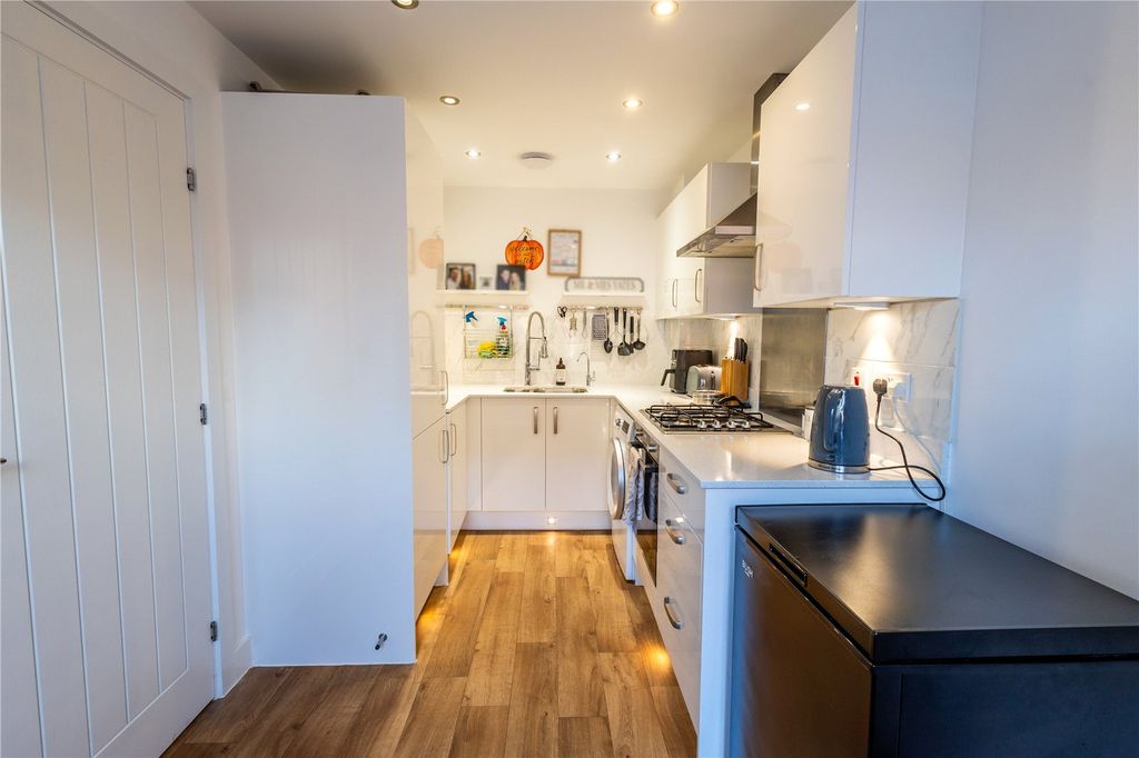 Property photo 3 of 35 Picture No. 26