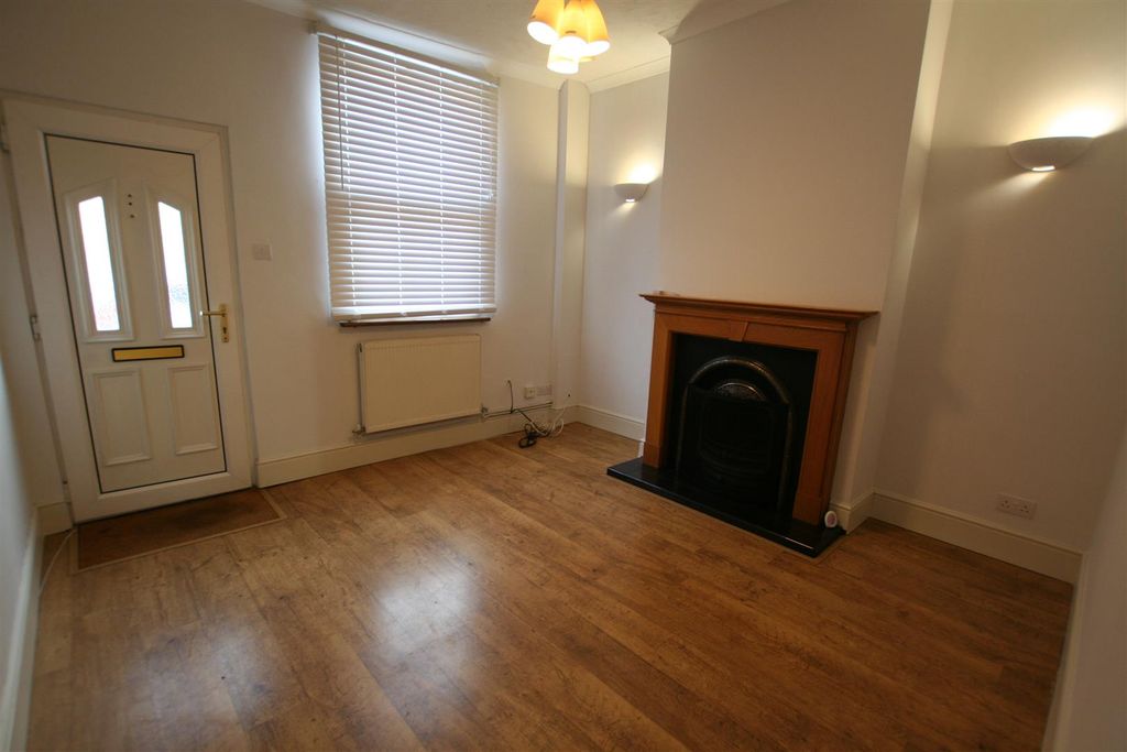 Property photo 2 of 7 Severnstreet,20Lounge.Jpg