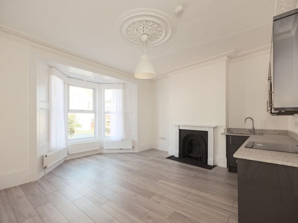 Property photo 1 of 11 Cnr58845.Jpg