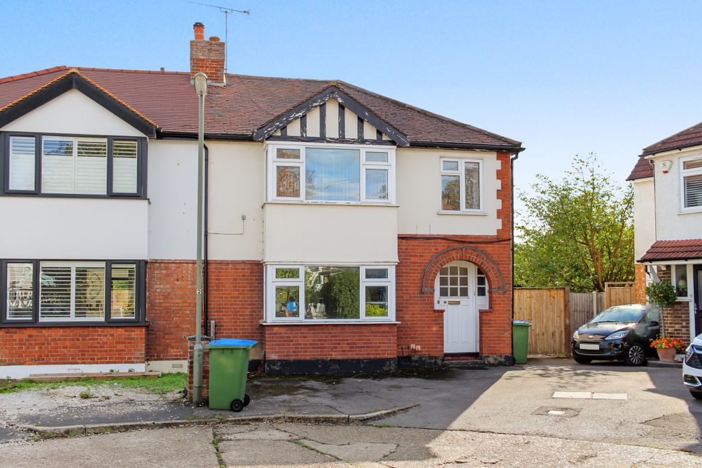 Property photo 1 of 11