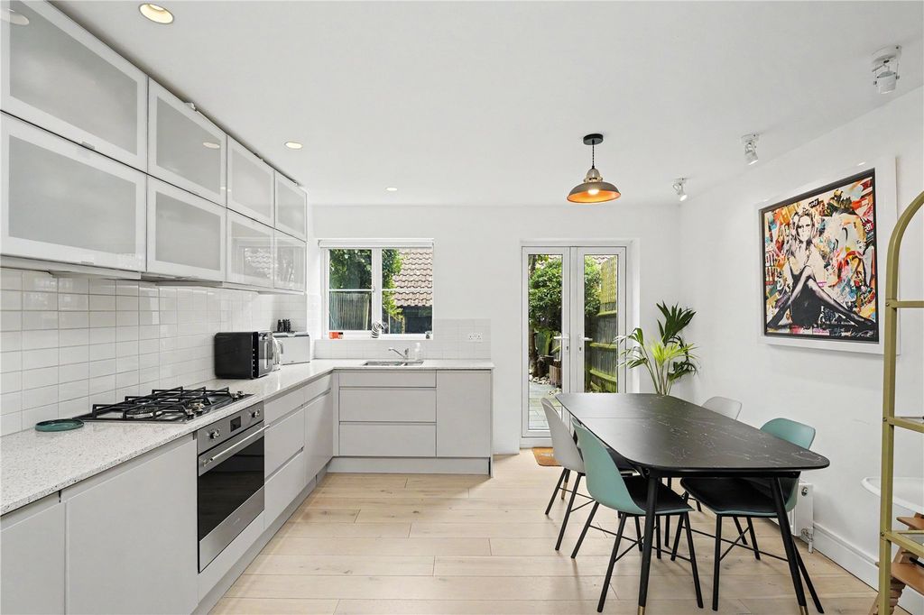 Property photo 1 of 11 Picture No. 06
