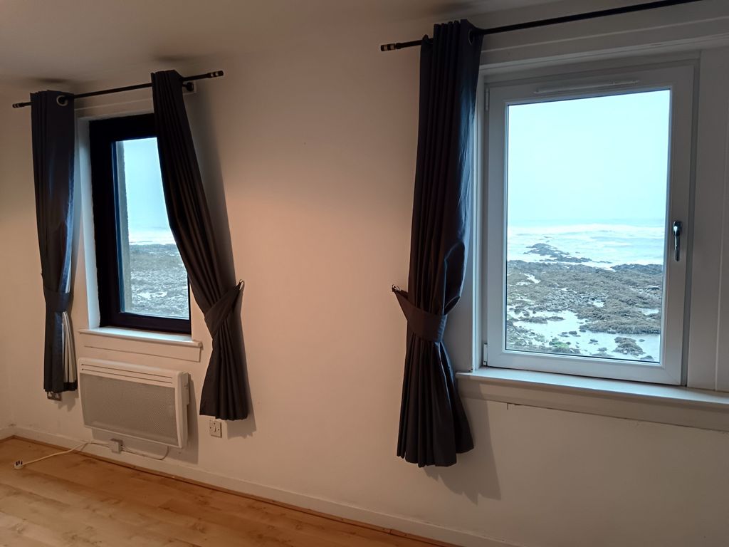 Property photo 3 of 9 Image 2