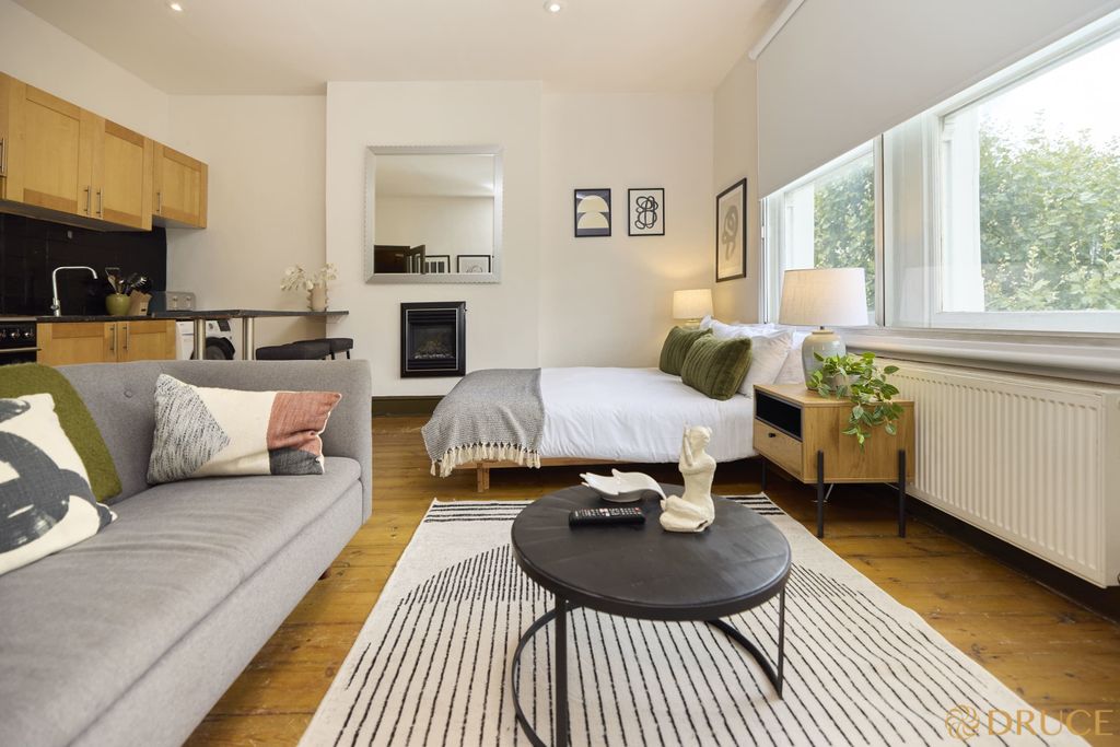 Property photo 3 of 12 A08Fw00000Jgfhmaa1_1767802927709.Jpg