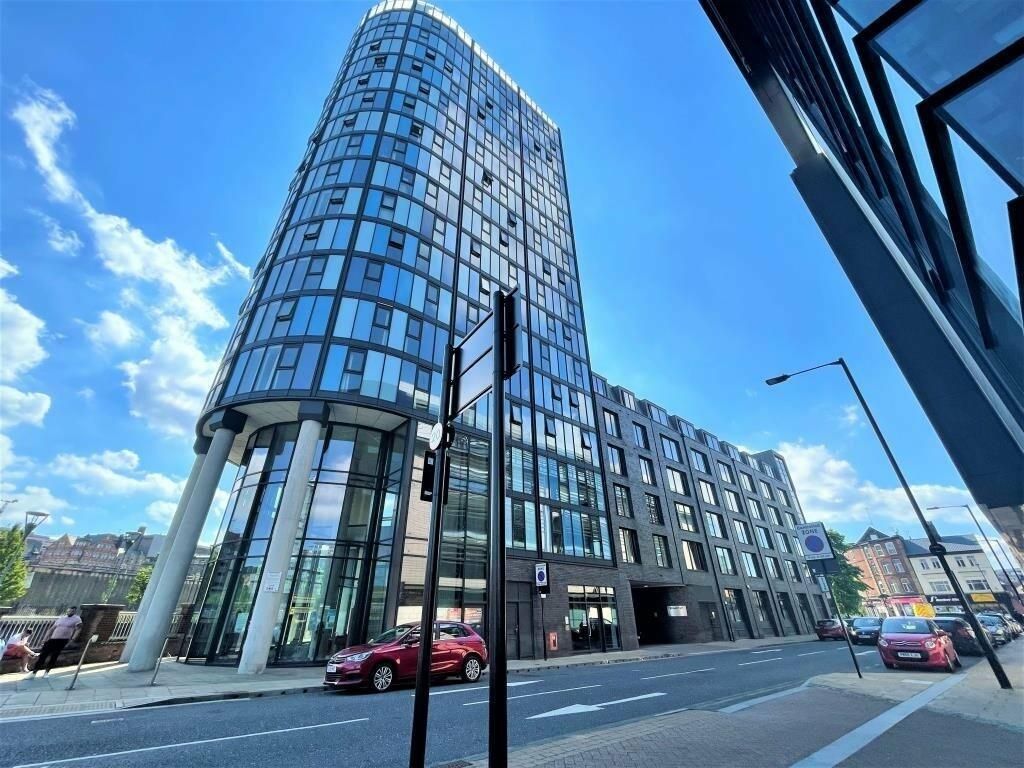 Property photo 1 of 11 Front