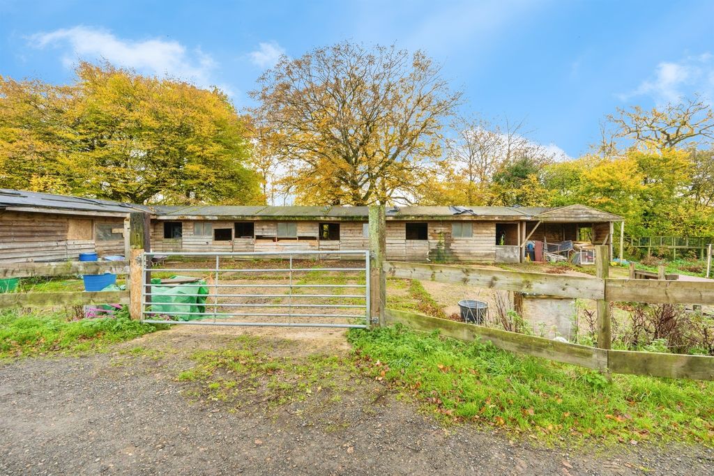 Property photo 2 of 3