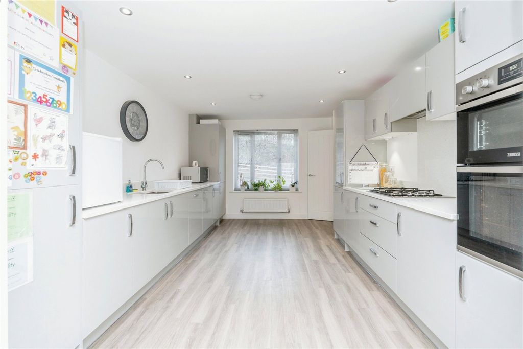 Property photo 2 of 15 Photography