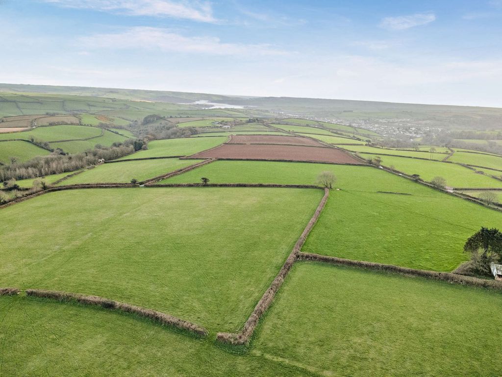 Property photo 3 of 4 Land