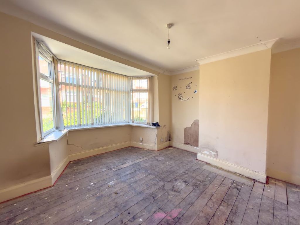 Property photo 3 of 10 Image 3