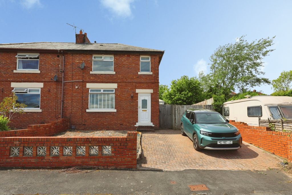 Property photo 1 of 17 Pbox-Img.Jpg