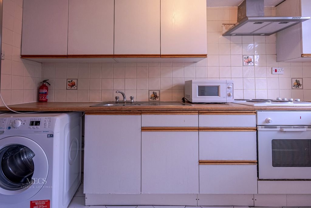 Property photo 1 of 10 1080680