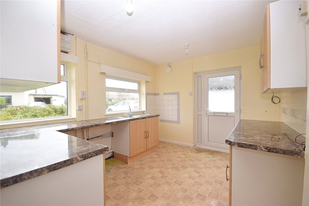 Property photo 2 of 19 Picture No. 03