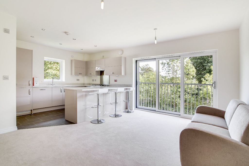 Property photo 2 of 12 Photo 32