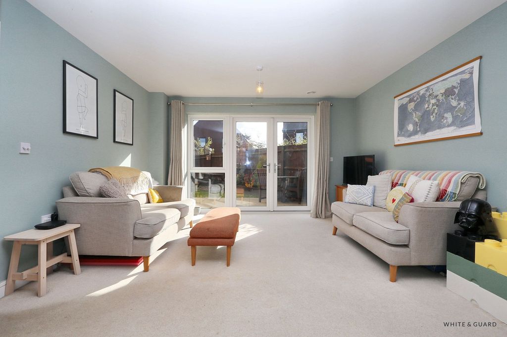 Property photo 2 of 14