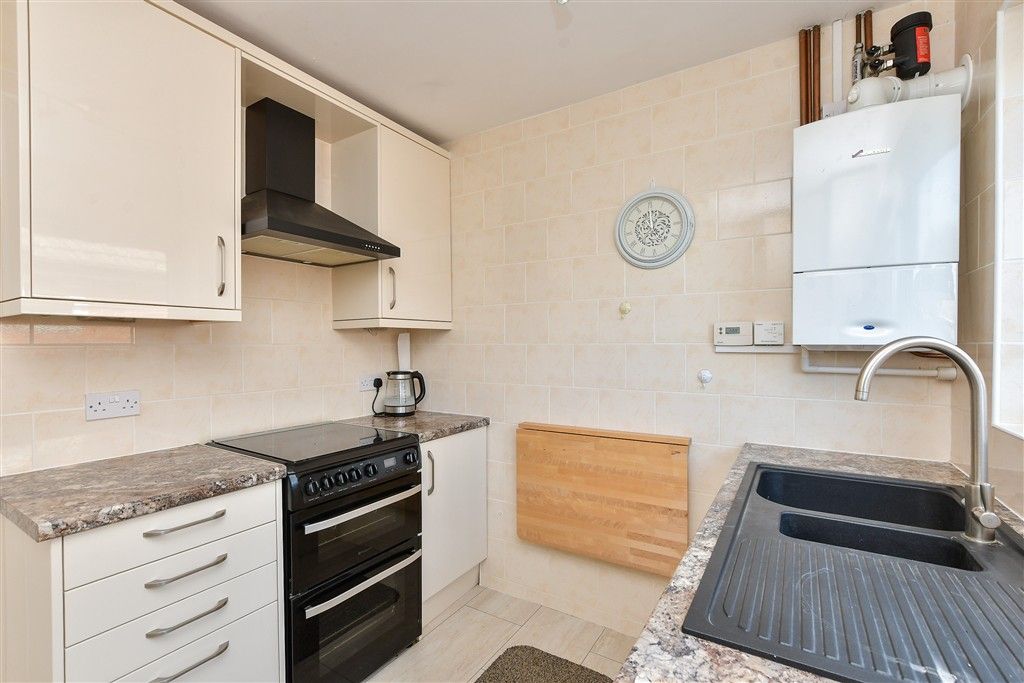 Property photo 3 of 16 Kitchen