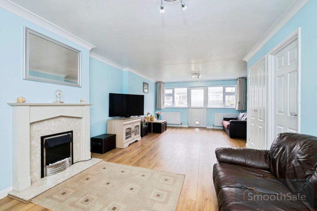 Property photo 2 of 30