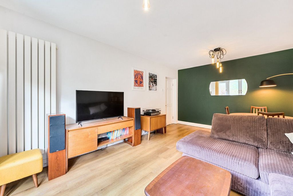 Property photo 1 of 17 Picture No. 09