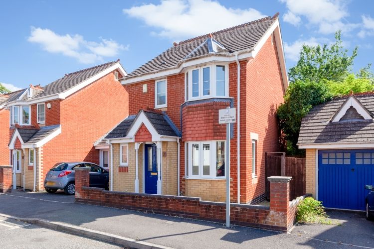 Property photo 2 of 6 198374